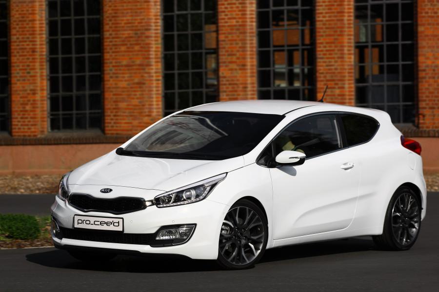  Kia pro_cee&rsquo;d 2013 года  (фото 14 из 51)